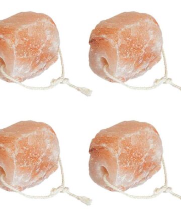 Salzlecksteine 4 Stück mit Schnüren für Nutztiere 10 kg Rosa